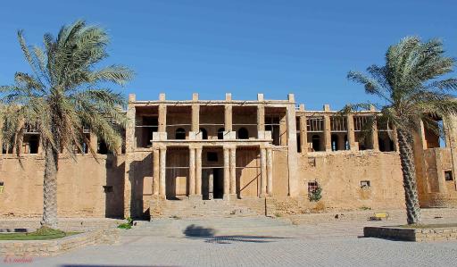 عکس عمارت ملک