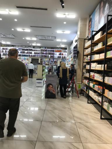 عکس داروخانه شبانه روزی دکتر سهیلا رحیم زاده