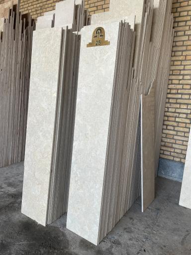 عکس نمایشگاه سنگ صادقی نژاد 