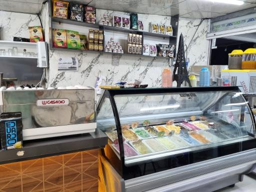 عکس کافه بستنی نخل