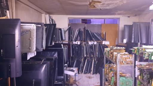 عکس خدمات ال ای دی شیرالی 