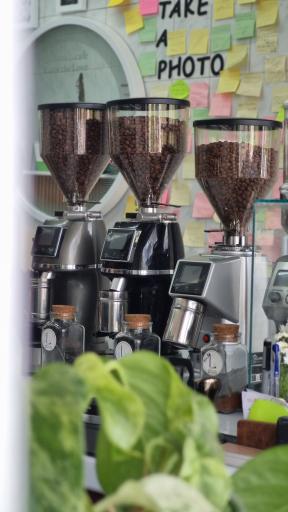 عکس کافه لیانا