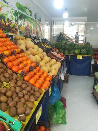 عکس میوه فروشی سربداران