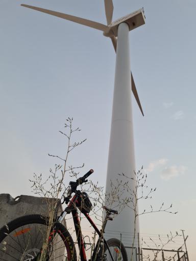 عکس بام باباکوهی (توربین بادی)