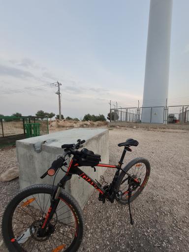 عکس بام باباکوهی (توربین بادی)