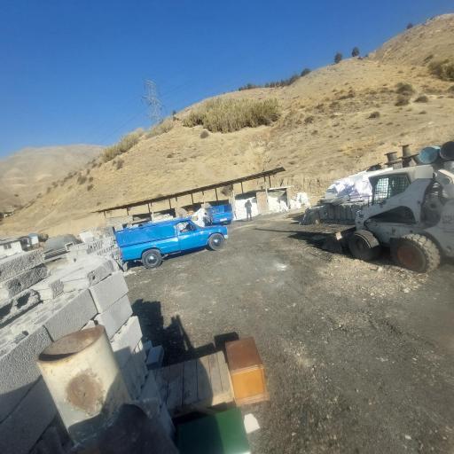 عکس انبار مصالح ساختمانی صفری