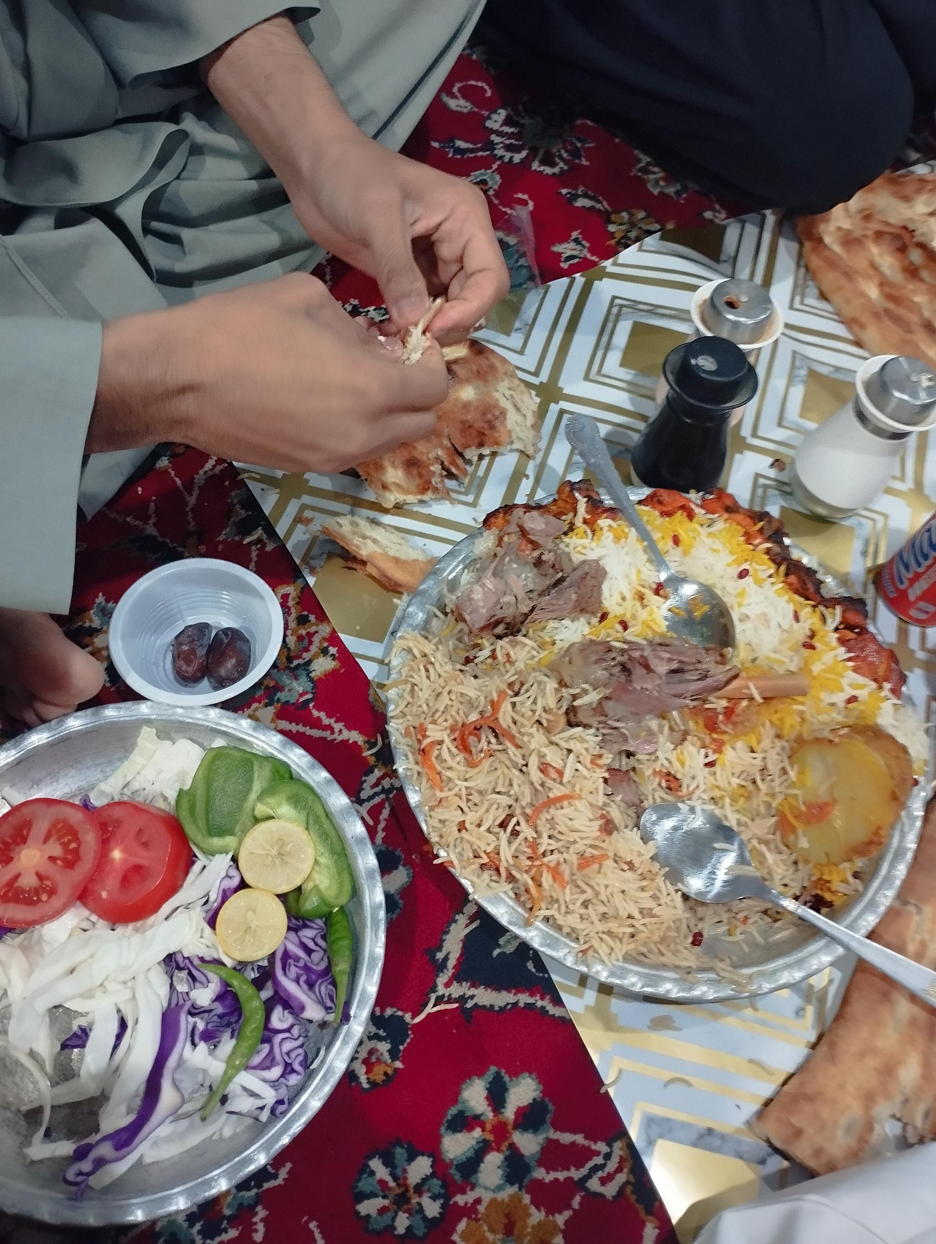 عکس رستوران کی بانو