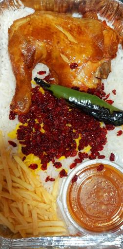 عکس تهیه غذای محمدی