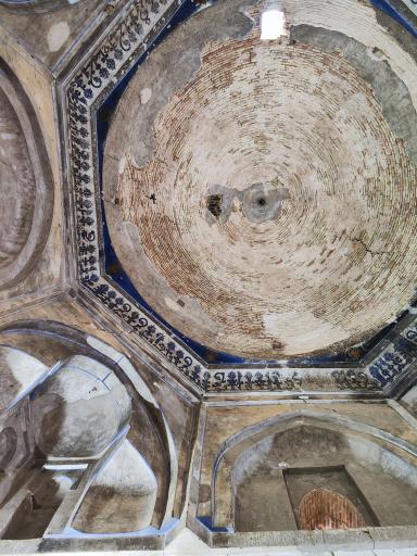 عکس بقعه‌ دوازده امام