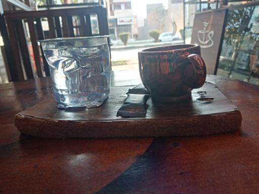 عکس فروشگاه قهوه ارغوان