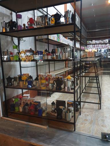 عکس فروشگاه قهوه ارغوان