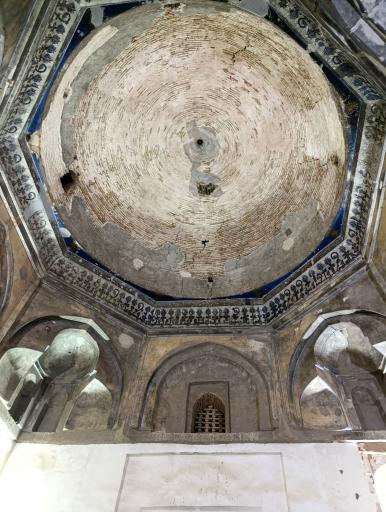 عکس بقعه‌ دوازده امام