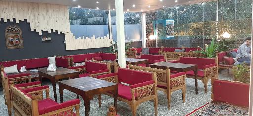 عکس باغچه رستوران نگین شهران