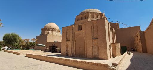عکس بقعه‌ دوازده امام