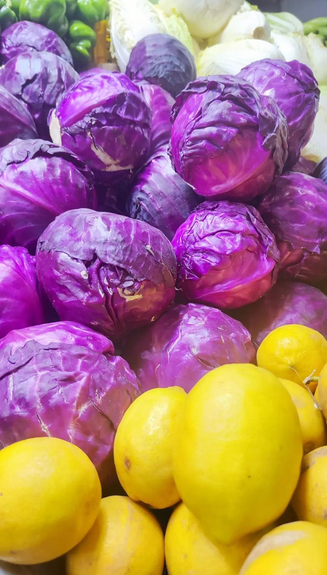 عکس میوه فروشی لطیف کار