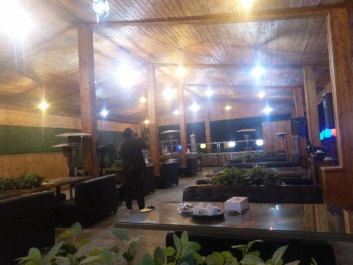 باغ تالار و رستوران الماس شهر