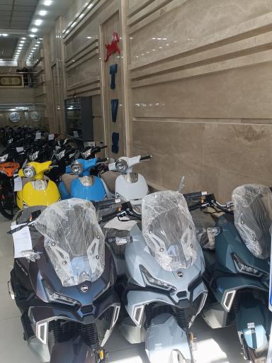 عکس فروشگاه موتورسیکلت قربانی