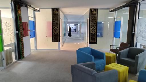 عکس مرکز نوآوری بانوان ازنو