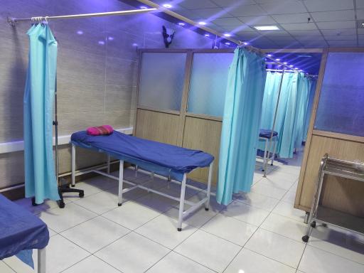 عکس درمانگاه شبانه روزی لاله 