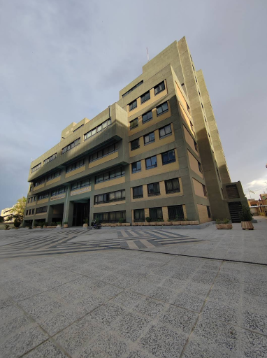 عکس دانشکده مهندسی نساجی