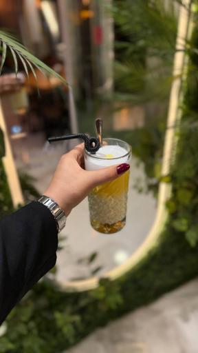 کافه فست فود بنز