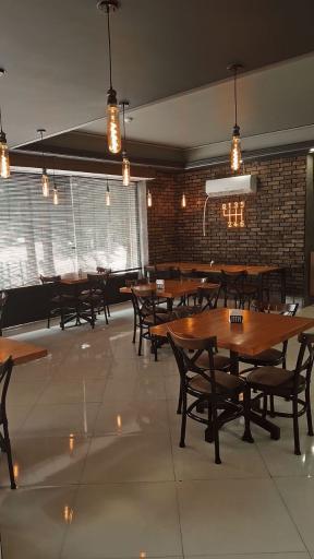 کافه فست فود بنز