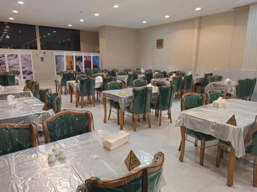 عکس رستوران دانش