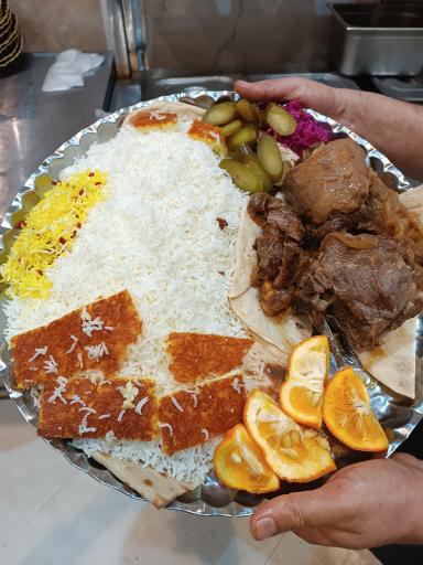 عکس رستوران دانش