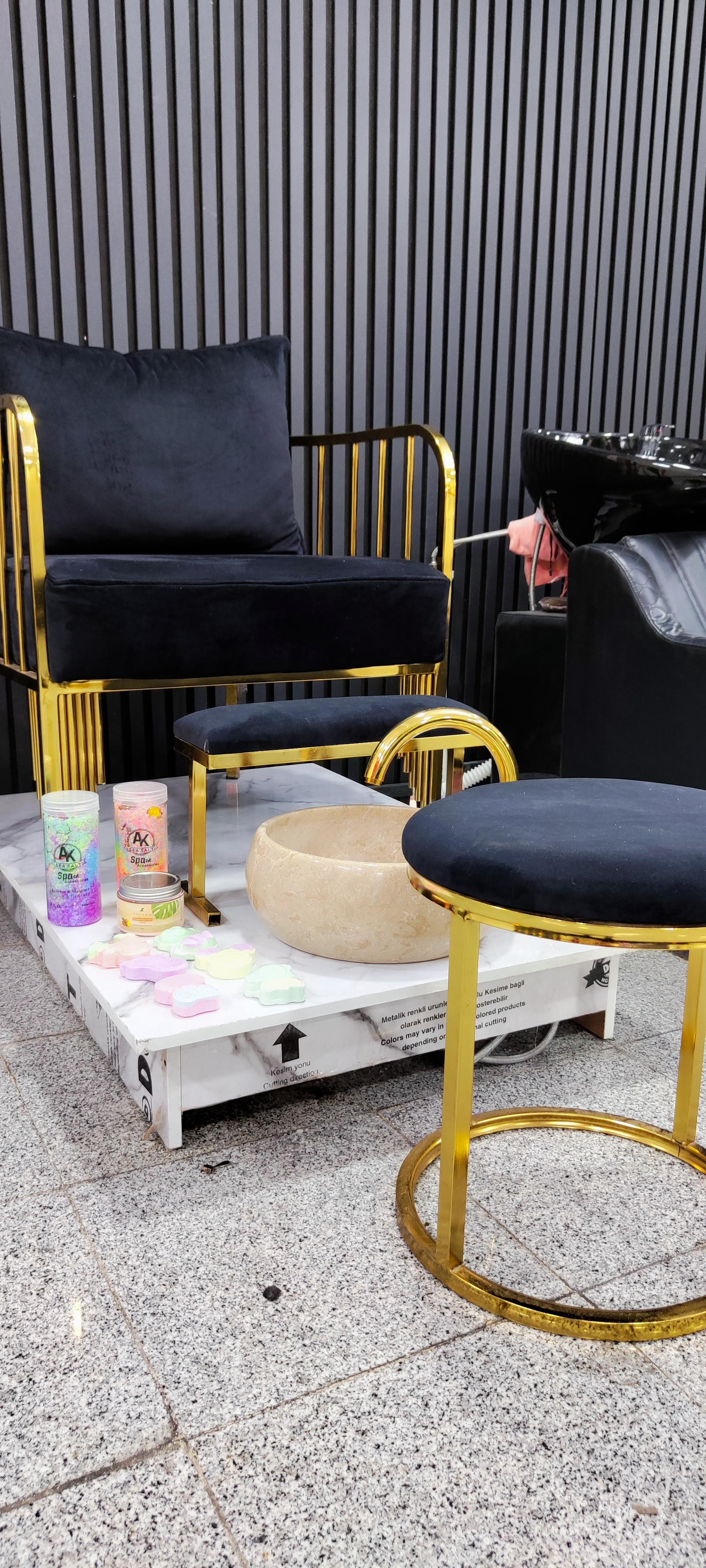 عکس سالن زیبایی رزبیوتی