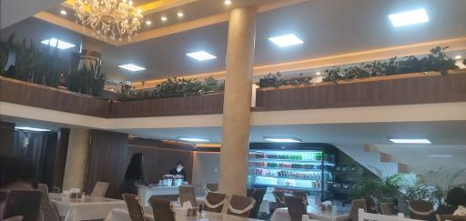 عکس رستوران شقایق