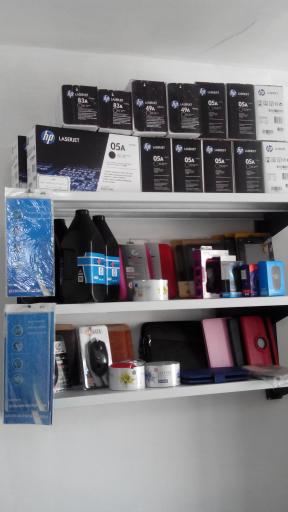 عکس خدمات کامپیوتری و کافی نت