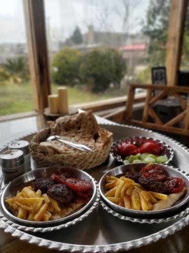 عکس علی کافه