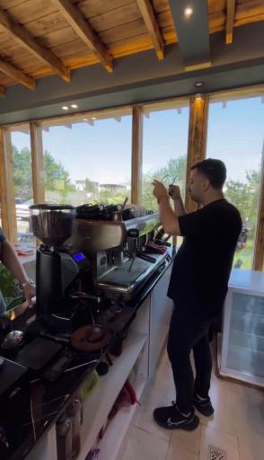 عکس علی کافه