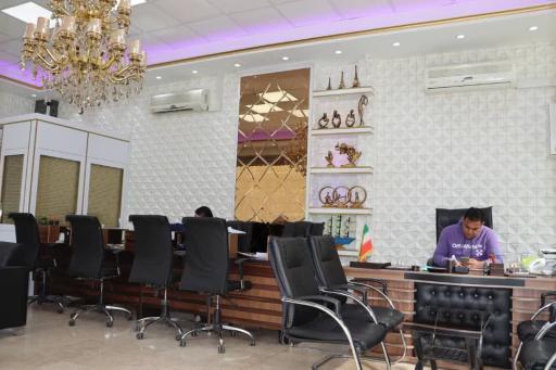 عکس گروه مشاورین املاک نیایش