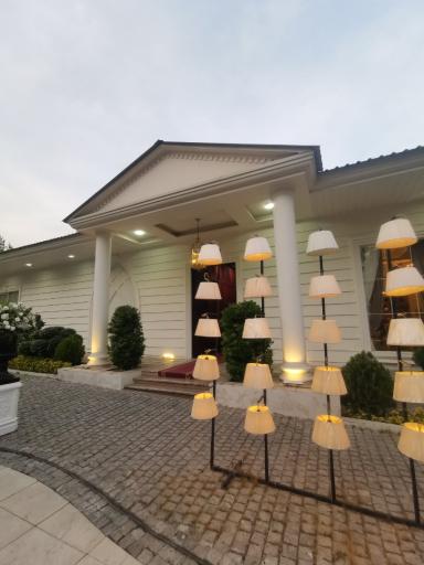 عکس باغ عمارت شیخ بهایی