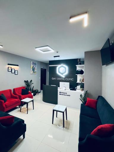 عکس کلینیک دندان‌پزشکی قاف