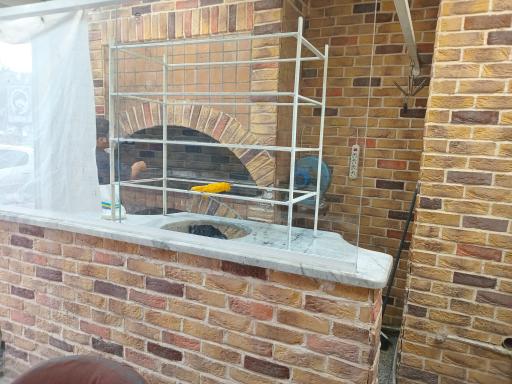 عکس تهیه غذای پارسیان