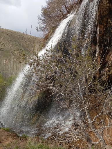 عکس آبشار اوزان شاهین دژ