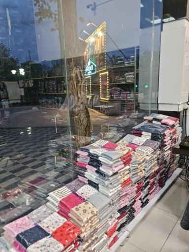 عکس تولید و پخش لباس زیر ترک ره انجام