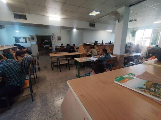 عکس دبیرستان نمونه دولتی دکتر محمود حسابی