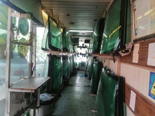 عکس خدمات شیشه اتومبیل نگین