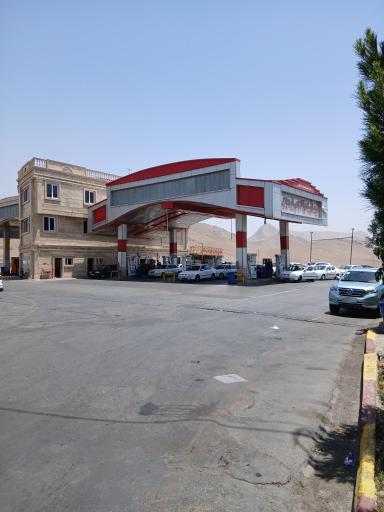 عکس جایگاه سوخت بنزین و گازوئیل