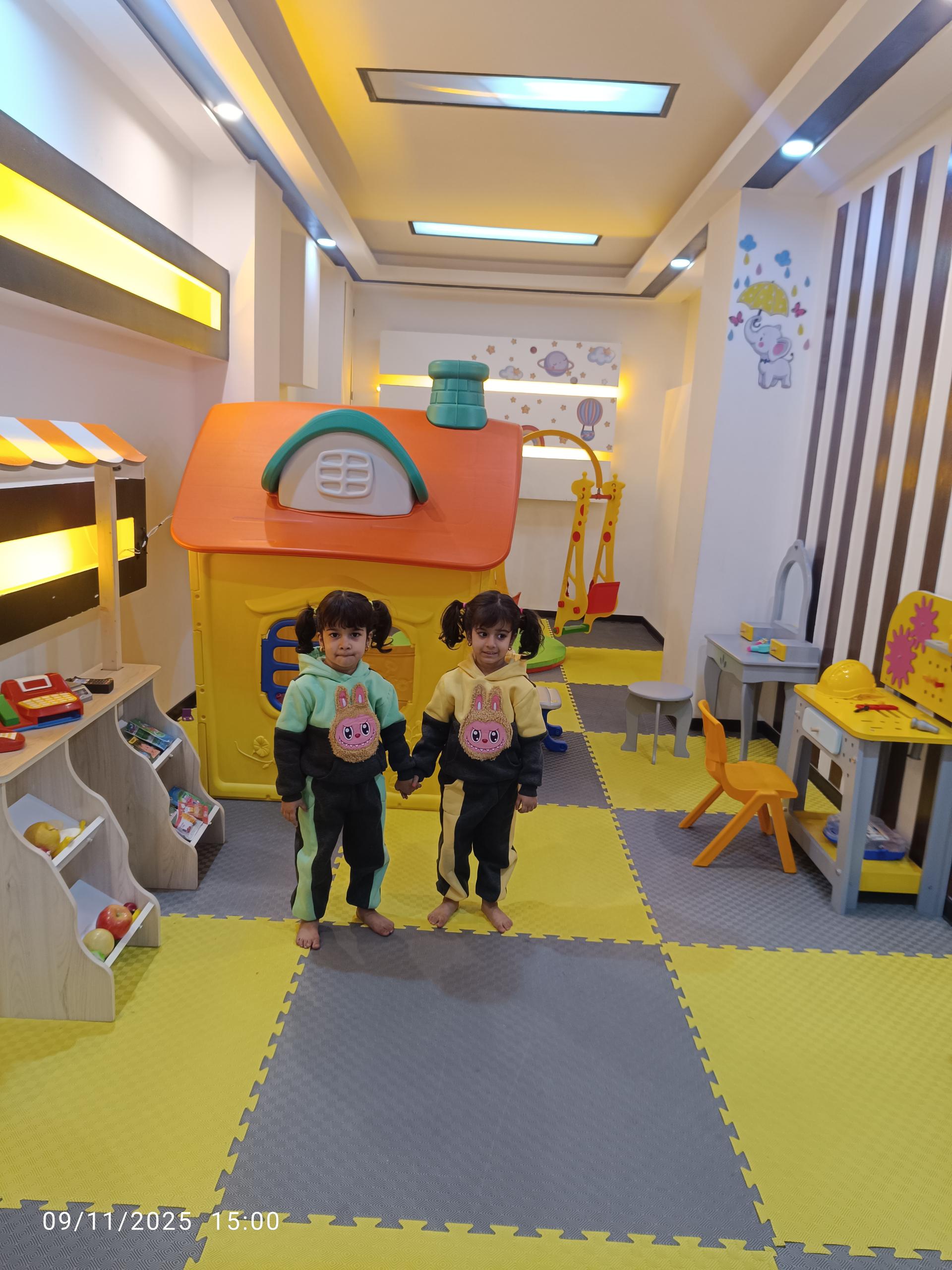 عکس خانه بازی