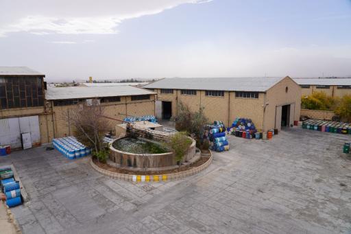 عکس مجتمع تولیدی و صنعتی رزین های یزد