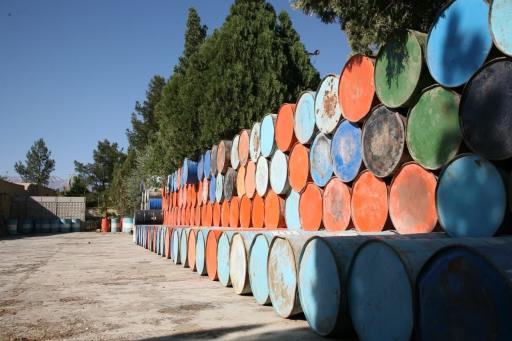 عکس مجتمع تولیدی و صنعتی رزین های یزد