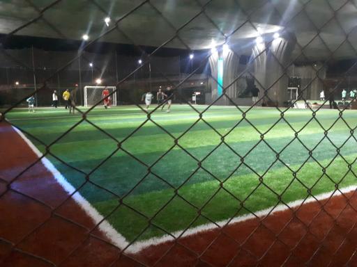 عکس زمین فوتسال سرباز چمن مصنوعی