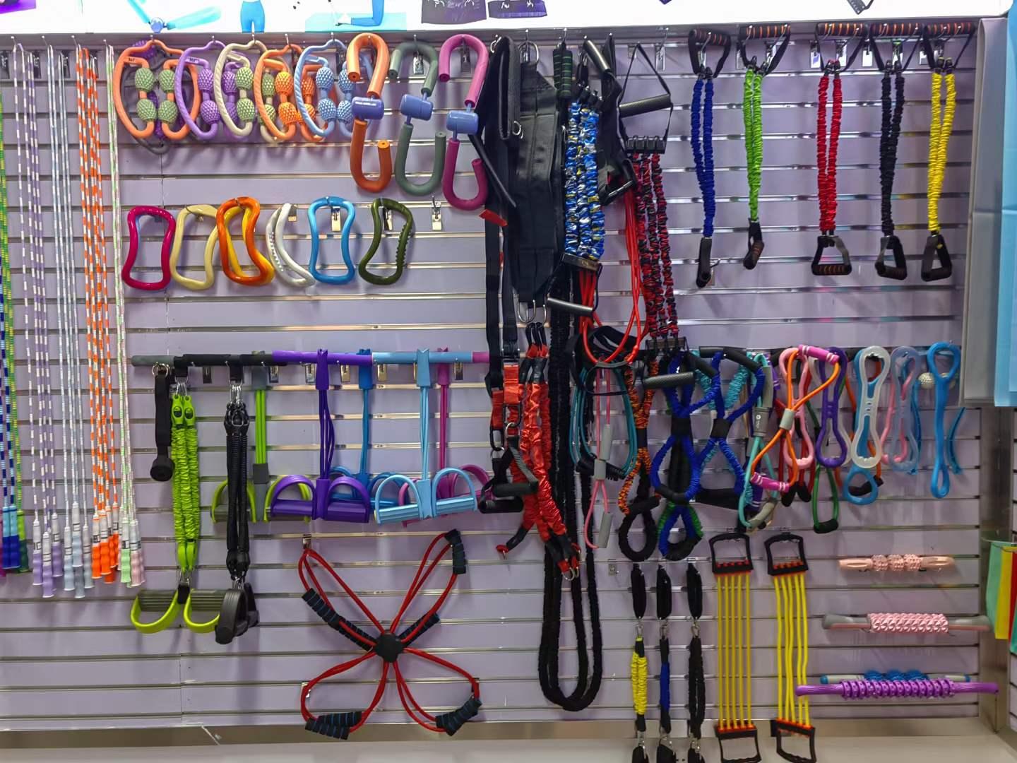 عکس لوازم ورزشی میلاد اسپرت 