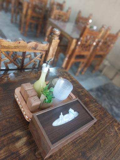 عکس خانم املت آقای دیزی شعبه۲