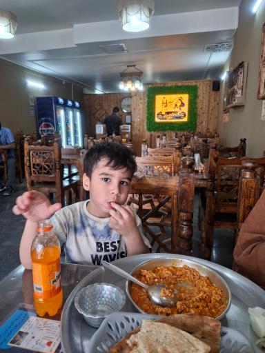 عکس خانم املت آقای دیزی شعبه ۲