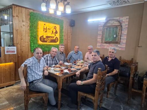 عکس خانم املت آقای دیزی شعبه ۲